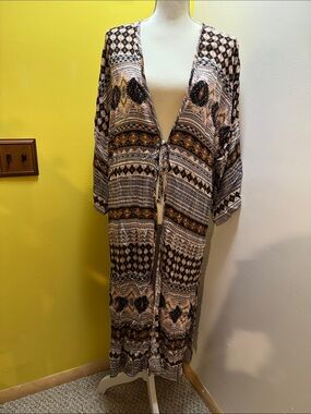 NWT J valdi cover up size M.